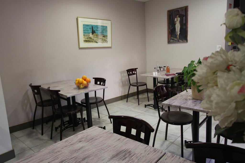 Le Provencal Hotel Tarascon Eksteriør billede
