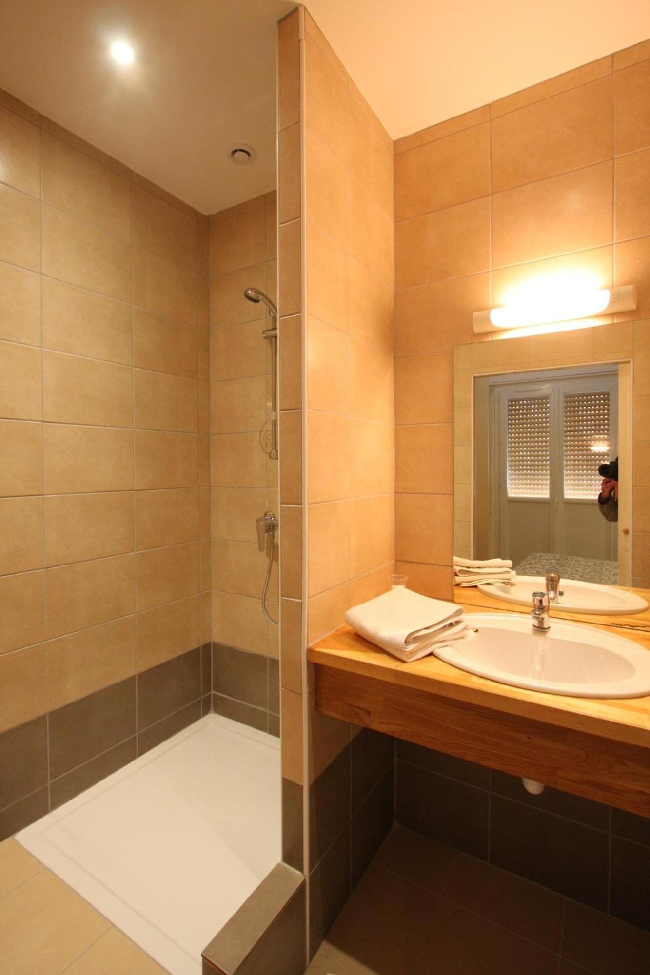 Le Provencal Hotel Tarascon Eksteriør billede